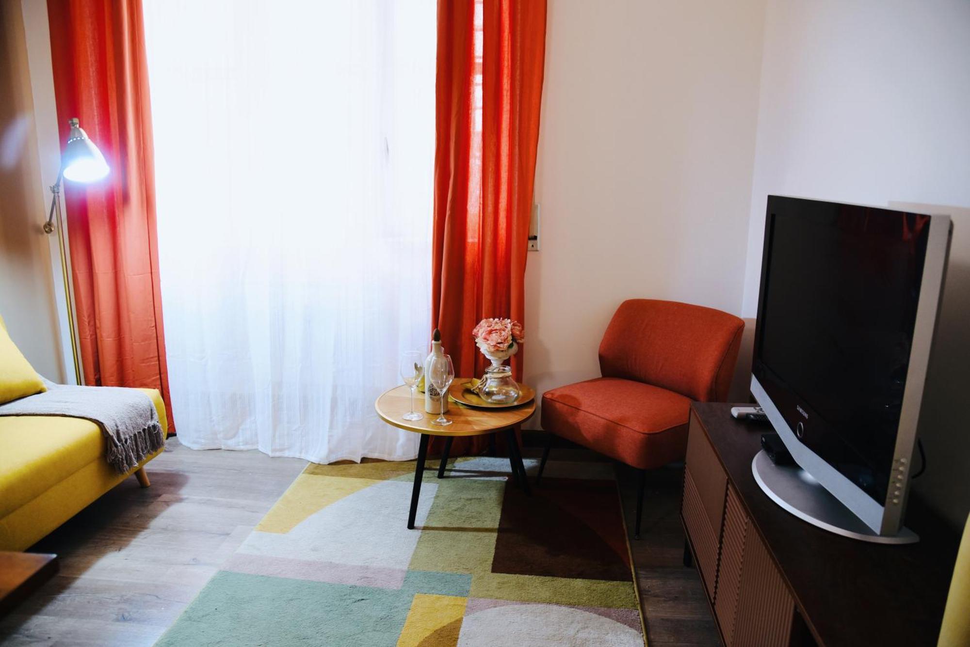 Apartamento Cozy And Elegant In Roma